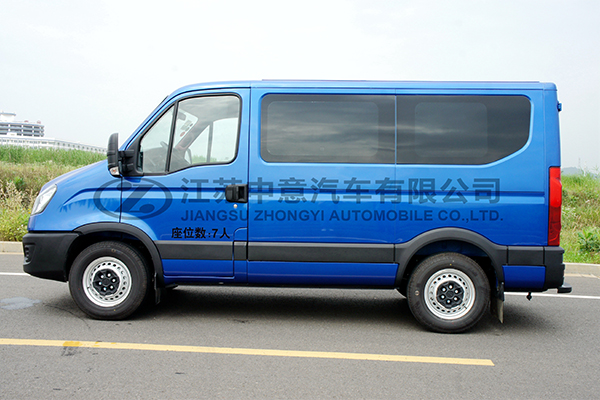 中意SZY5035XSW商务车