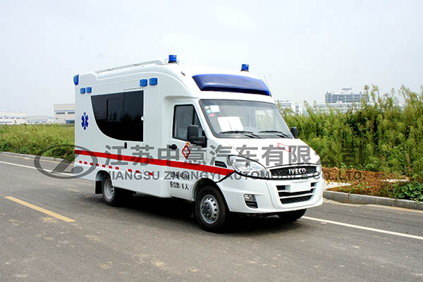 中意SZY5045XJHN2依维柯欧胜方舱救护车